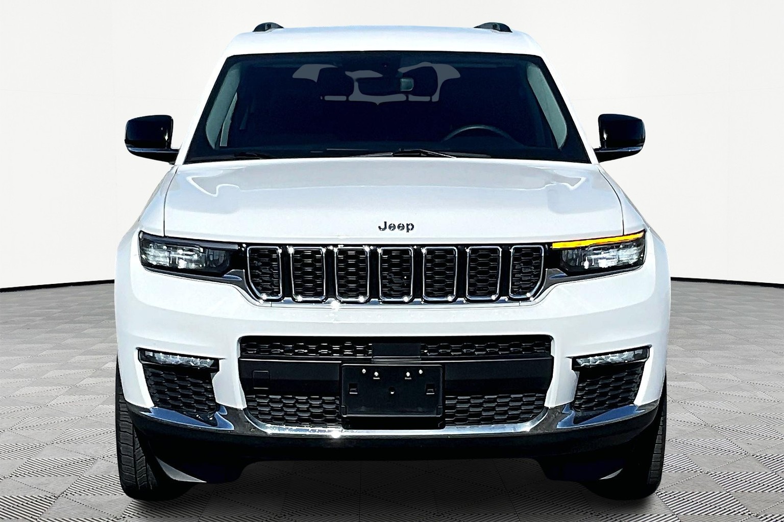 Used Bright White Clearcoat 2023 Jeep Grand Cherokee L